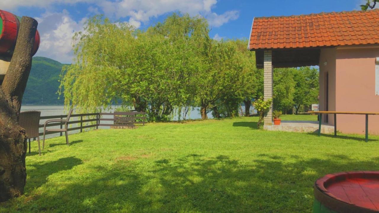 Villa Dedin Raj à Golubac Extérieur photo