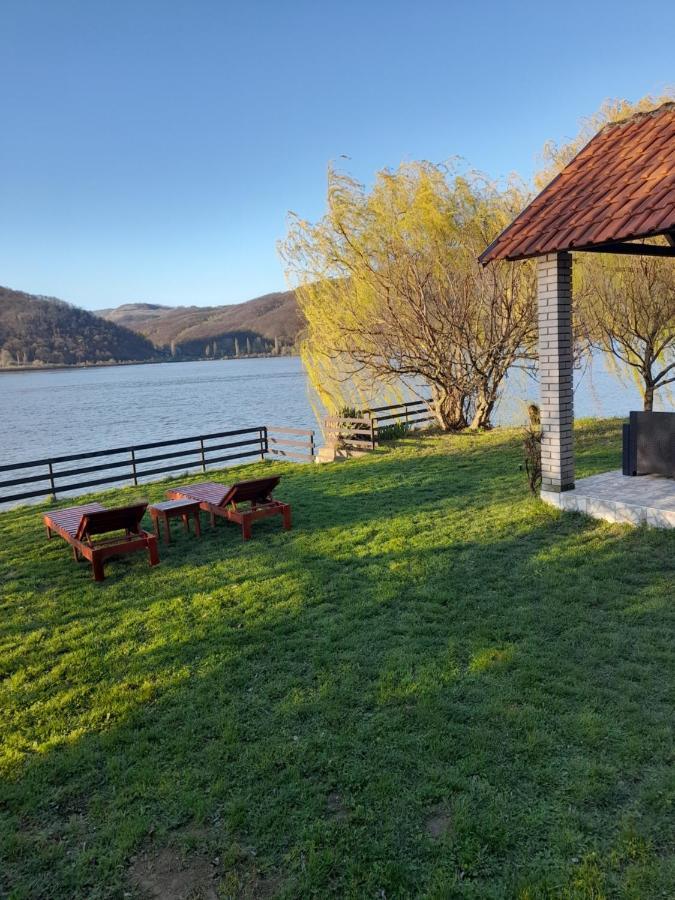 Villa Dedin Raj à Golubac Extérieur photo